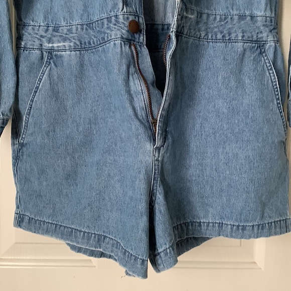 Forever 21 Long Sleeve Denim Romper Size L 🌷🪷🌻 - Picture 7 of 13